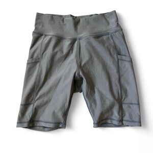 Women's Biker Shorts - Wolven - Gray